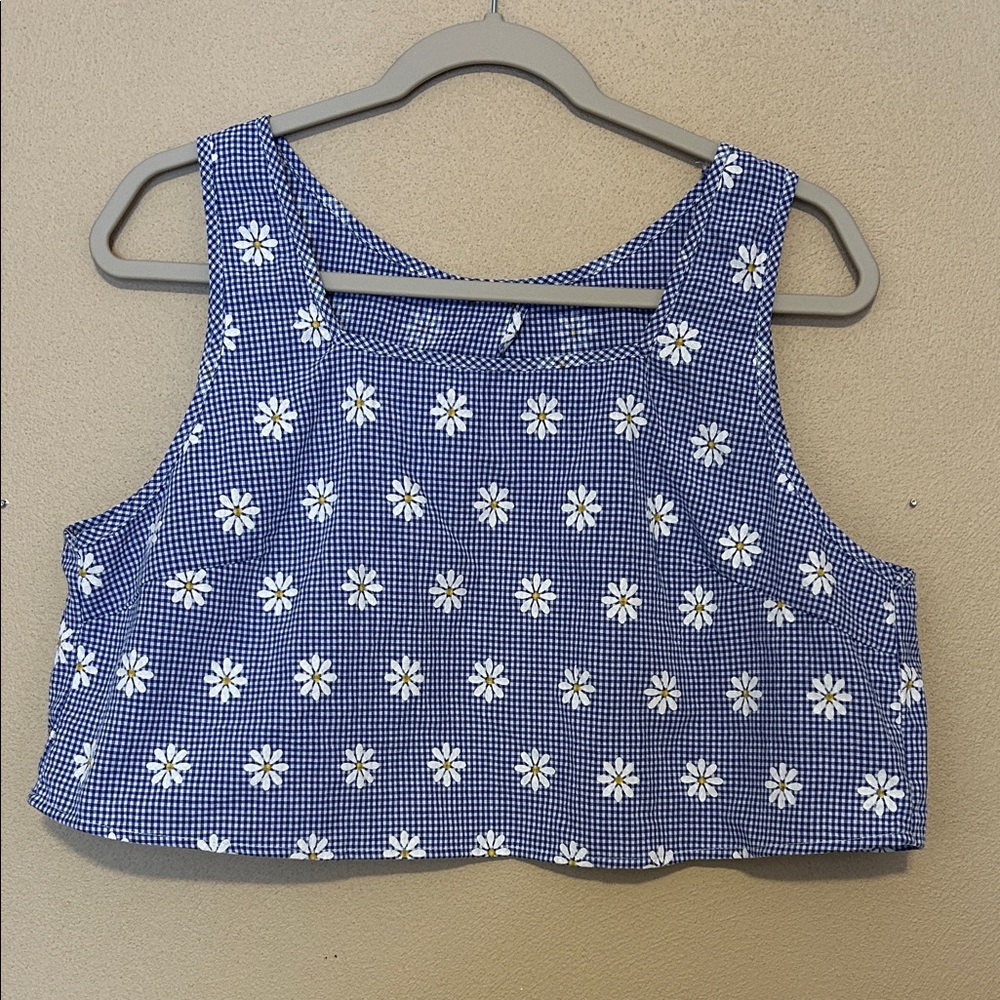 Blue and White Daisy Crop Top
